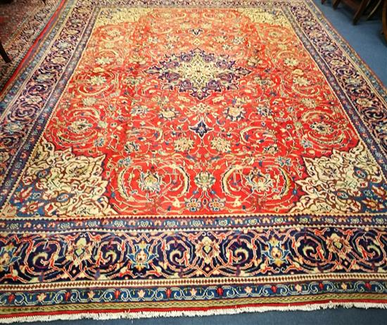 A Mahal carpet 395cm. x 285cm.